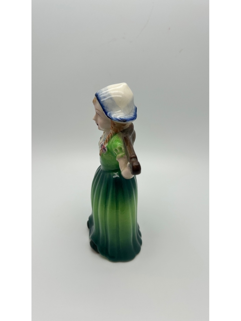 Vintage Dutch Milkmaid Figurine - Picture 3 of 10